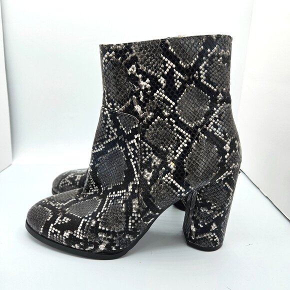 Forever 21 Womens Faux Snakeskin Block Heel Ankle Boots Size 9 With Side Zipper - Picture 1 of 10